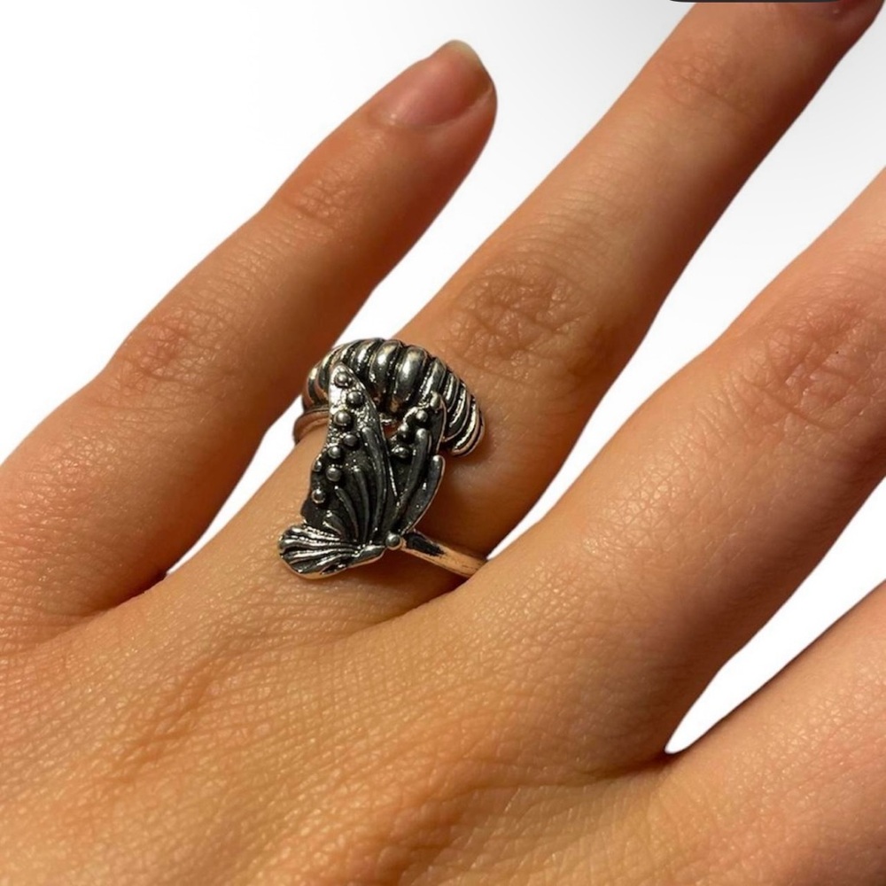 Silver Butterfly Caterpillar Ring Size 7/8
